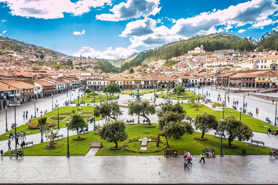 Wide angled panormaic photo of Plaza de Armas in Cusco